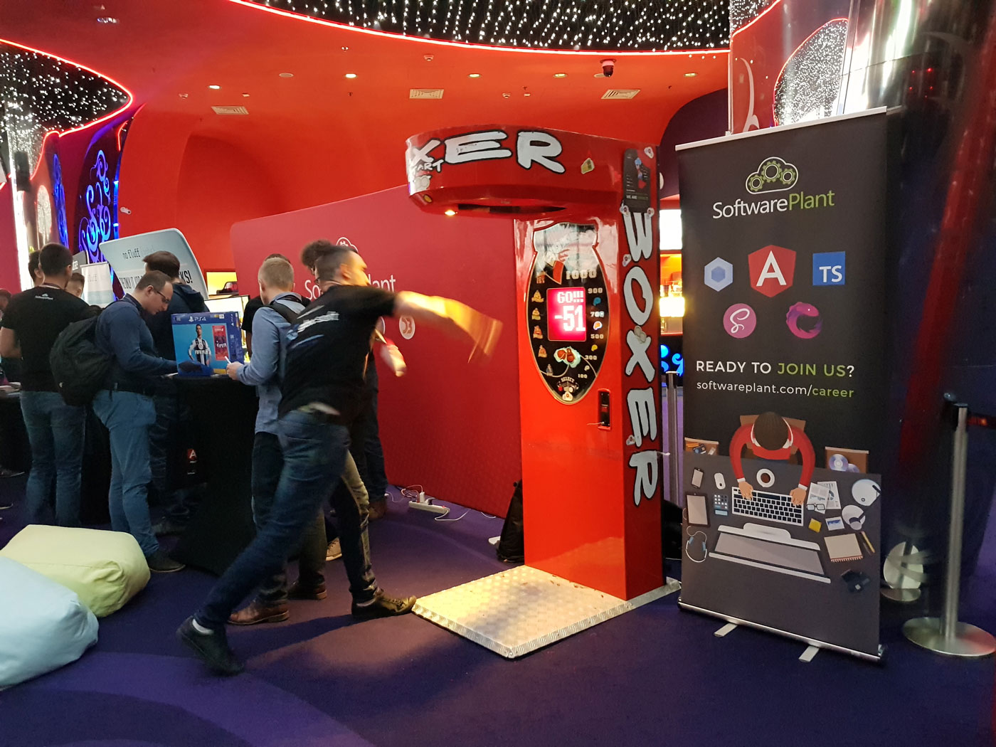 NG Poland: boxing game machine